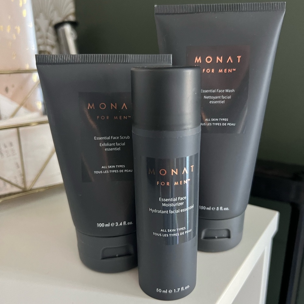 Monet mens line